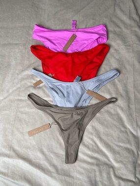 4 Piece SKIMS Bikini Bottom Bundle Medium NWT